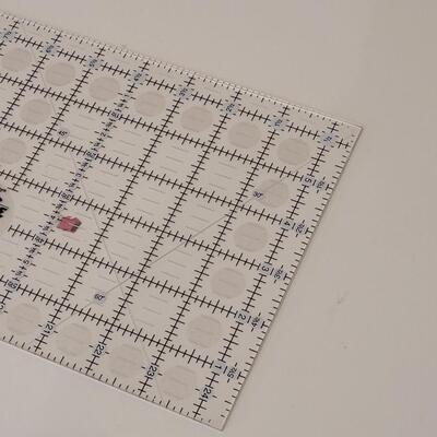 Lot 476: Quilting Rulers and Cutter