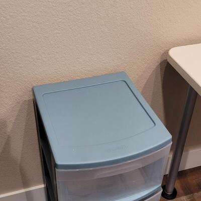 Lot 480: 3 Drawer Storage Cart