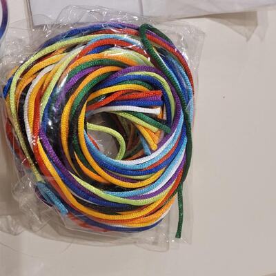 Lot 492: Thread Lot