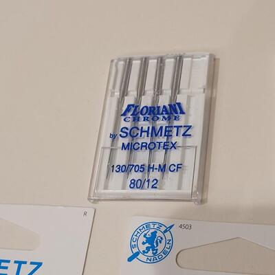 Lot 495: Scissors and Sewing Machine Needles Lot 
