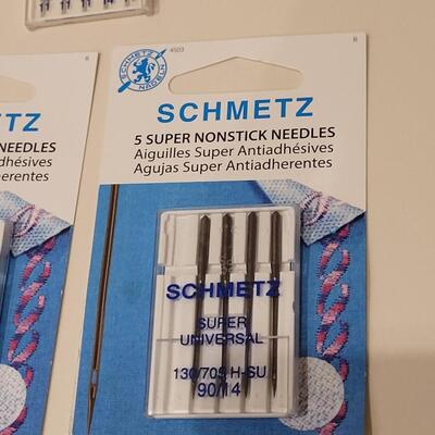 Lot 495: Scissors and Sewing Machine Needles Lot 