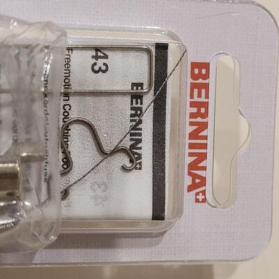 Lot 498: Bernina 43 & 20/39/56 Feet