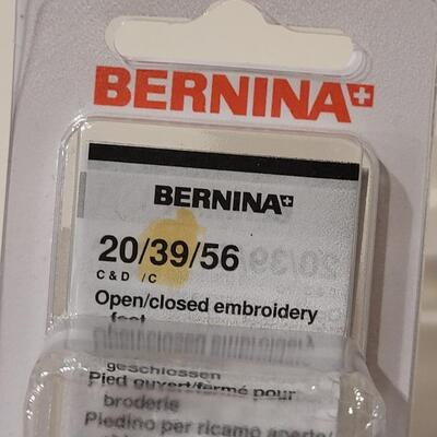 Lot 498: Bernina 43 & 20/39/56 Feet