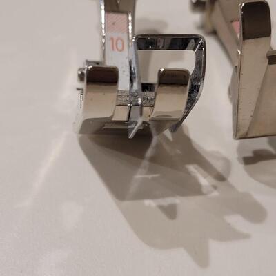 Lot 500: (4) Bernina Feet 37, 20, 10, 71