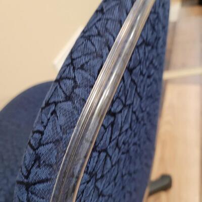 Lot 502: Office Chair