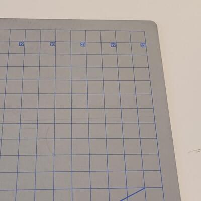 Lot 507: Xacto Self Healing Rotary Mat