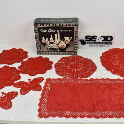 20 pc Christmas China & Red Doilies: Bone China 12 pc Table Set & 8 red doilies