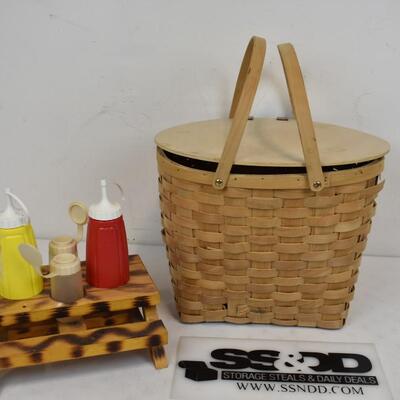 Picnic Basket with Handles. Tiny Picnic Table Holds Ketchup/Mustard/Salt/Pepper