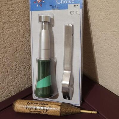 Lot 531: Crafting Supplies - Kwik Klip + New Tacker