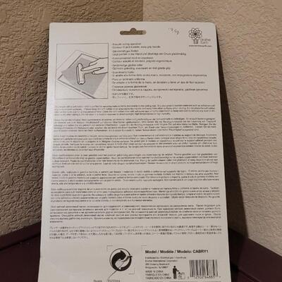 Lot 532: New Sealed BROTHER 4" Hand Roller 