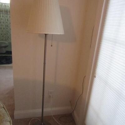 Metal Floor Lamp- Approx 60 1/2 Inches Tall