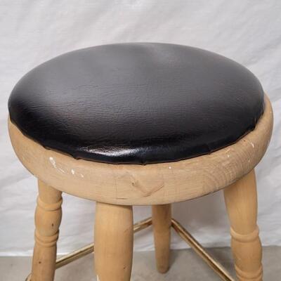 Lot 554: Vintage Padded Wood Stool 