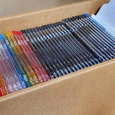 Lot 573: Large Assortment of Unused CD/DVD Jewel Cases 