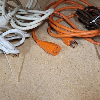 Lot 575: Assortment of Small Extension Cords