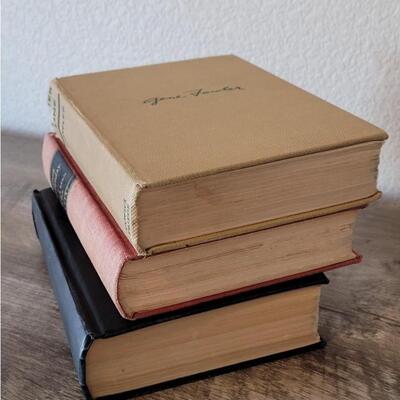 Lot 587: Book lot