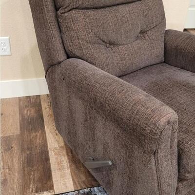 Lot 590: Recliner