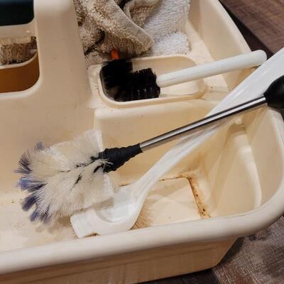Lot 592: Kitchen Cleaners Bundle in Plastic Carrier