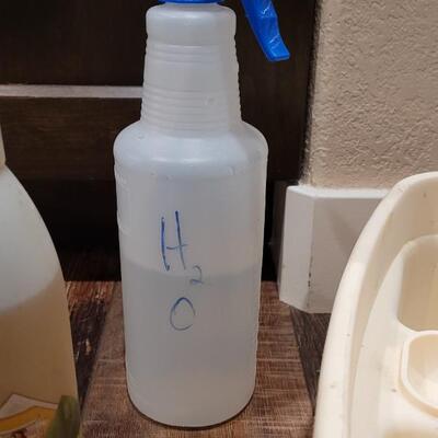 Lot 592: Kitchen Cleaners Bundle in Plastic Carrier