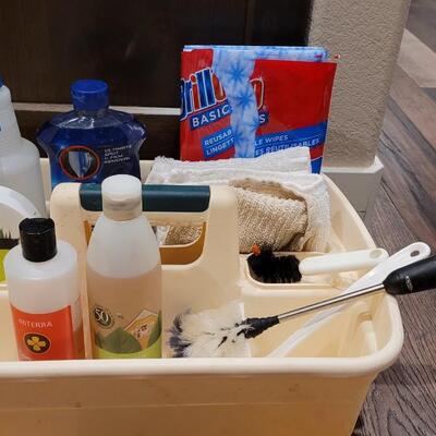 Lot 592: Kitchen Cleaners Bundle in Plastic Carrier