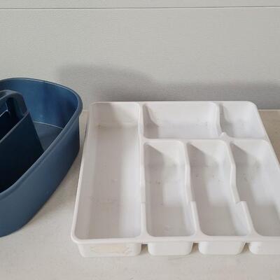 Lot 600: Plastic Caddy and Drawer Organizer 
