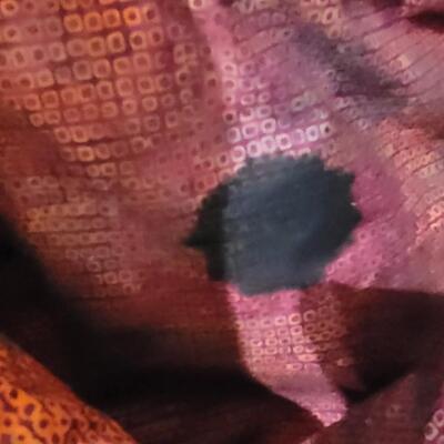 Lot 606: Quilted Bag (has ink stain on inside only)