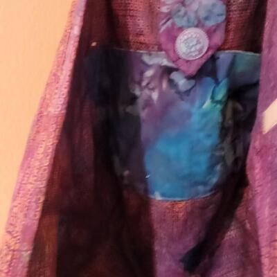 Lot 606: Quilted Bag (has ink stain on inside only)