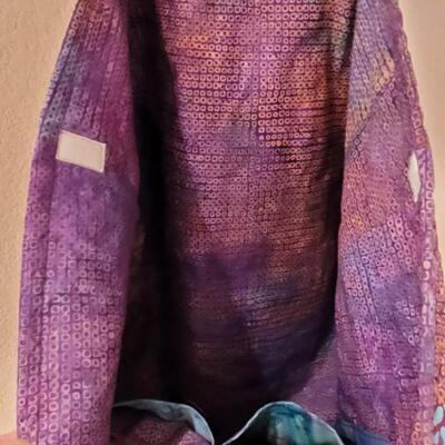 Lot 606: Quilted Bag (has ink stain on inside only)