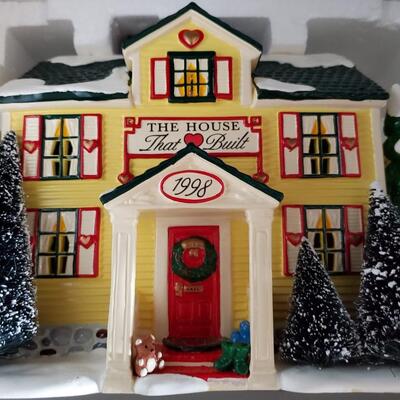 The House that Love Built -The Ronald McDonald House 1998