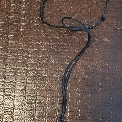 Lot 612: Adjustable Necklace