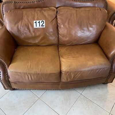 LOT#112LR: Leather Living Room Set