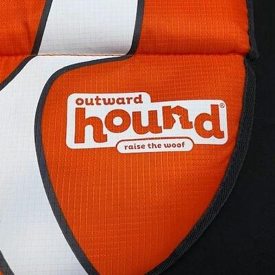 LOT#221K: Outward Hound Canine Flotation Device
