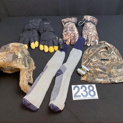 LOT#238K: Assorted Cold Weather Gear