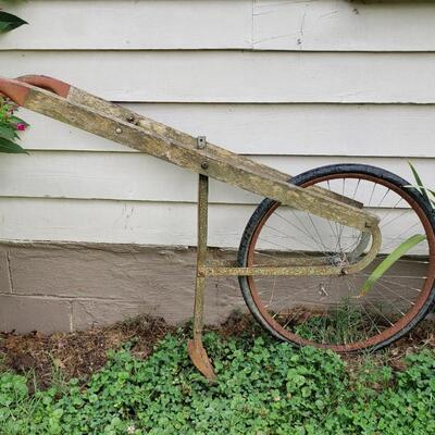 175 - Antique Single Row Push Plow