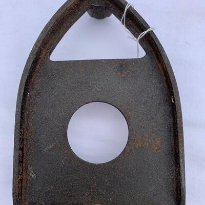 Lot of 7 antique cast iron trivets