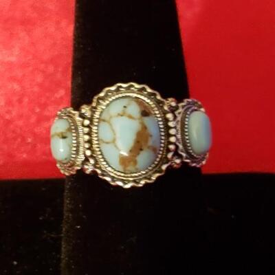 Vintage Sterling silver  Native natural oval turquoise ring  12 3 g 
