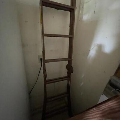 Metal 4 way ladder, Expands up to 15’