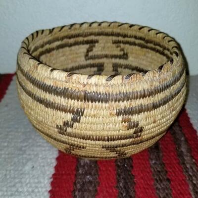 Small size Papago Tohono O'odom Basket: