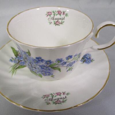 Lot 8 - (5) Tea Cups and Saucers
