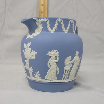 Lot 9 - Wedgwood Jasperware Dutch Sacrifice Jug