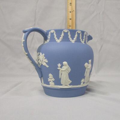 Lot 9 - Wedgwood Jasperware Dutch Sacrifice Jug