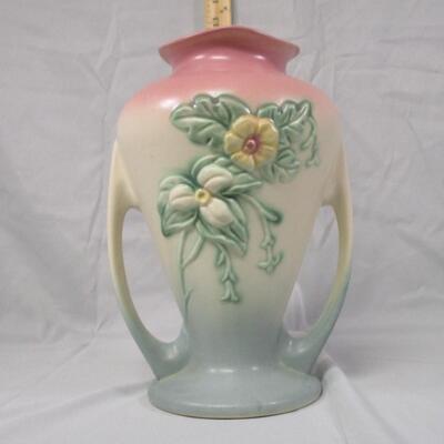 Lot 10 - Hull Art Double Handle Vase W-12