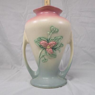 Lot 10 - Hull Art Double Handle Vase W-12