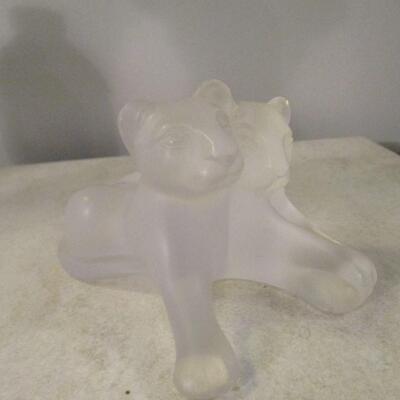 Vintage Lalique Frosted Glass Lion Couple Signed