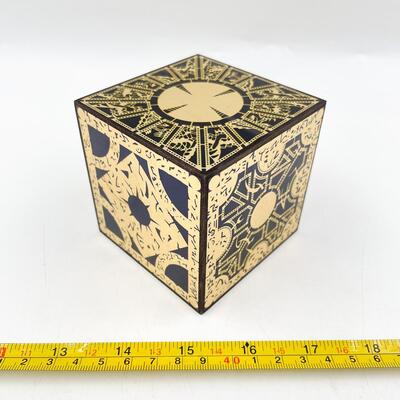 HELLRAISER COLLECTIBLE PUZZLE BOX DISPLAY PROP