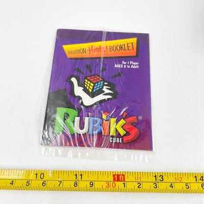 RUBIKâ€™S CUBE AND SOLUTION HINTS BOOKLET