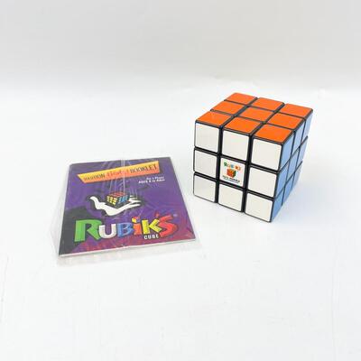RUBIKâ€™S CUBE AND SOLUTION HINTS BOOKLET