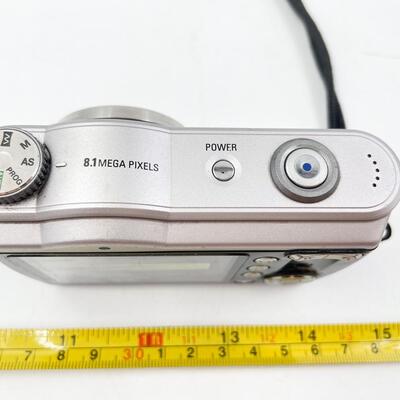SAMSUNG DIGIMAX L85 8.1 MP W/ 2GB SD CARD & CORD