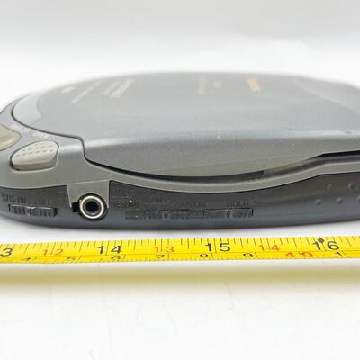 1995 PANASONIC SL-S161C PORTABLE CD PLAYER