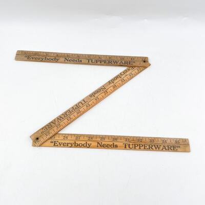 VINTAGE â€œTUPPERWAREâ€ FOLDING YARDSTICK
