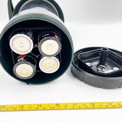 COLEMAN OUTDOOR CAMPING BATTERY LANTERN